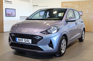 Halvkombi Hyundai i10 1 av 24