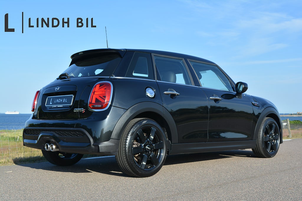 Mini Cooper 2024