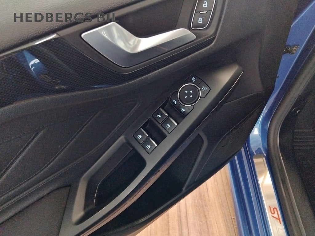 Ford Focus 1.0 EcoBoost ST-Line 6 thumbnail