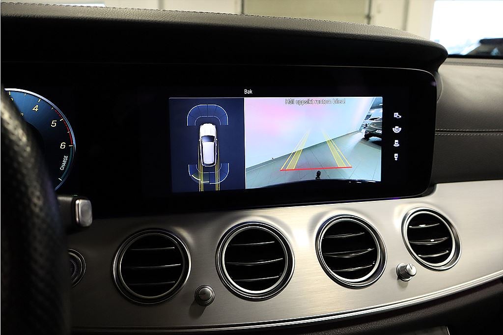 Bild på Mercedes-Benz E 300de AMG Line T 4MATIC 306hk - DRAG, WIDESCREEN