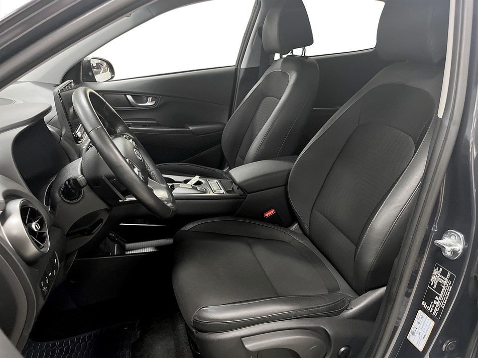 Bild på Hyundai Kona EV Essential 64 kwh 204hk Aut - B-KAMERA, KRELL
