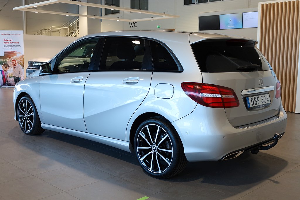 Mercedes-Benz B 180 d Aut Drag Navi Kamera M-värme Night-pkt 2018