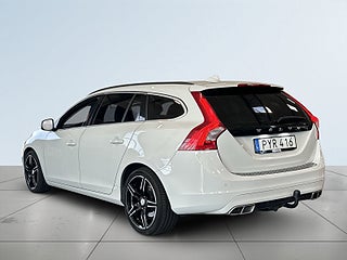 Volvo V60 D4 AWD Momentum Business S&Vhjul/Drag/Dvärm/AdaptivFart