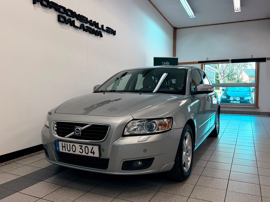 Volvo V50 2.0 D Powershift Summum Dragkrok / NY BESIKTAD / SKINN