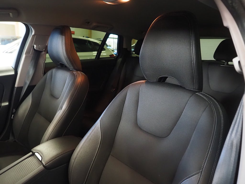 Volvo V60 D4 190hk Geartronic Momentum Business P-Sensorer D-Värm