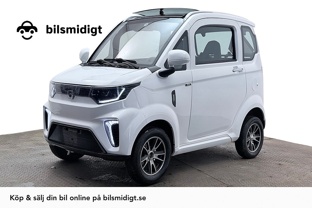 Titan Zero R4S 4sits Läder Taklucka Värmare Cockpit Kamera USB Klass 2