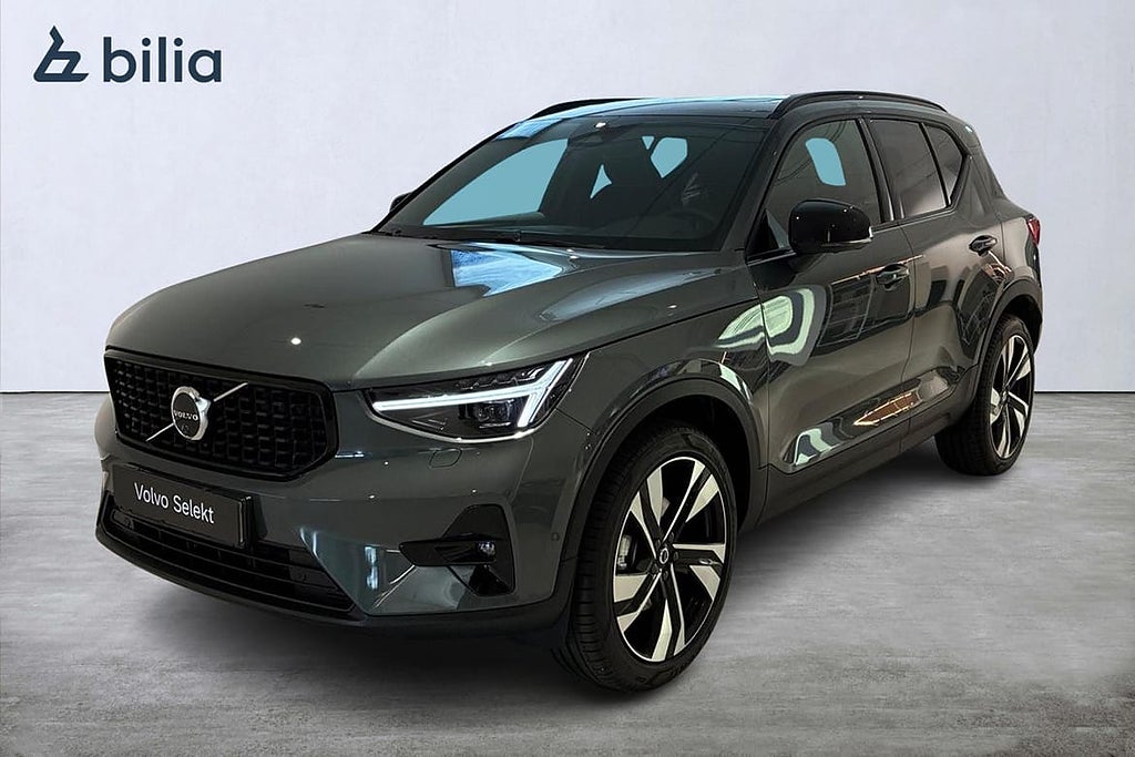 Volvo XC40 B4 FWD Bensin Ultra Dark