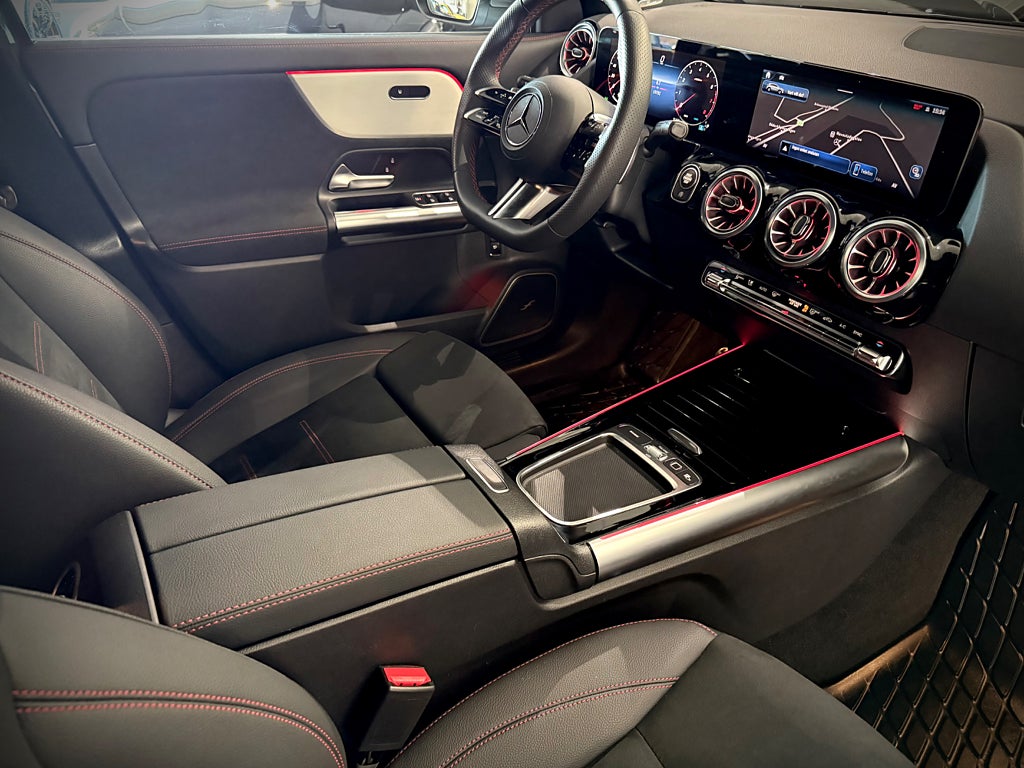 Mercedes-Benz GLA 200 AMG Drag Premium Burmester - bild 9