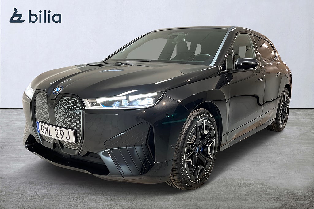 BMW iX xDrive40 Sport / Comfort / Innovation / Drag  / HK