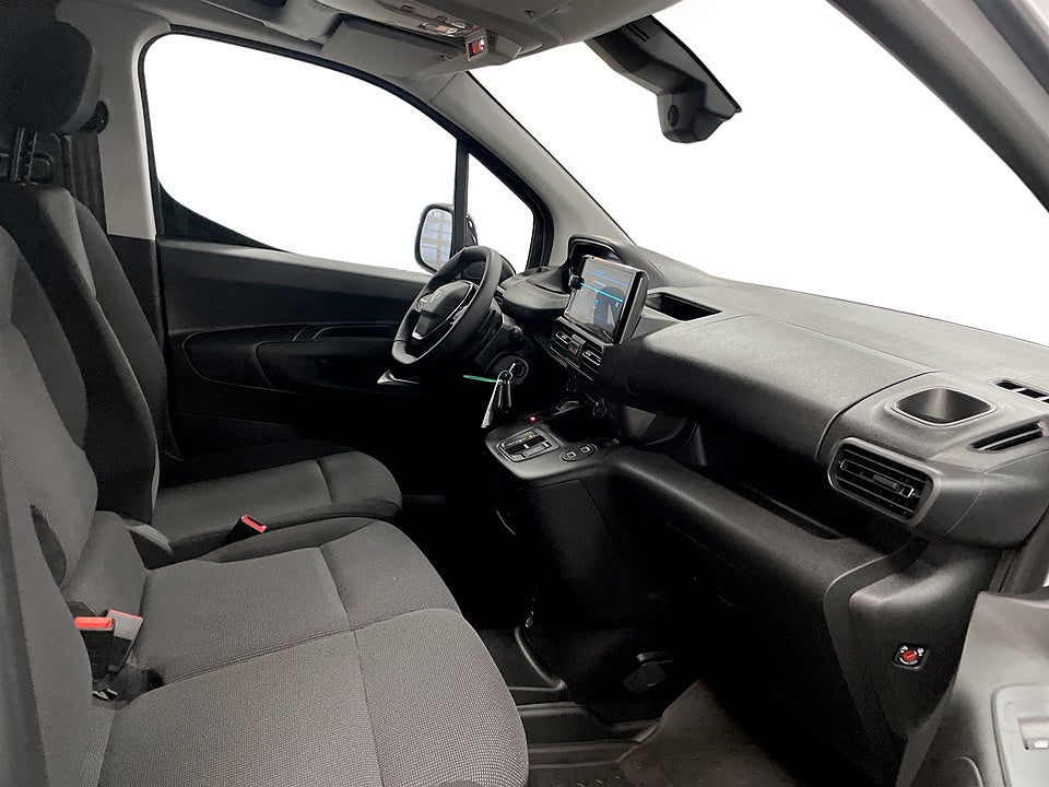 Bild på Peugeot Partner 130hk Aut L2 - EDITION! SERVICE & VINTERHJUL INGÅR!