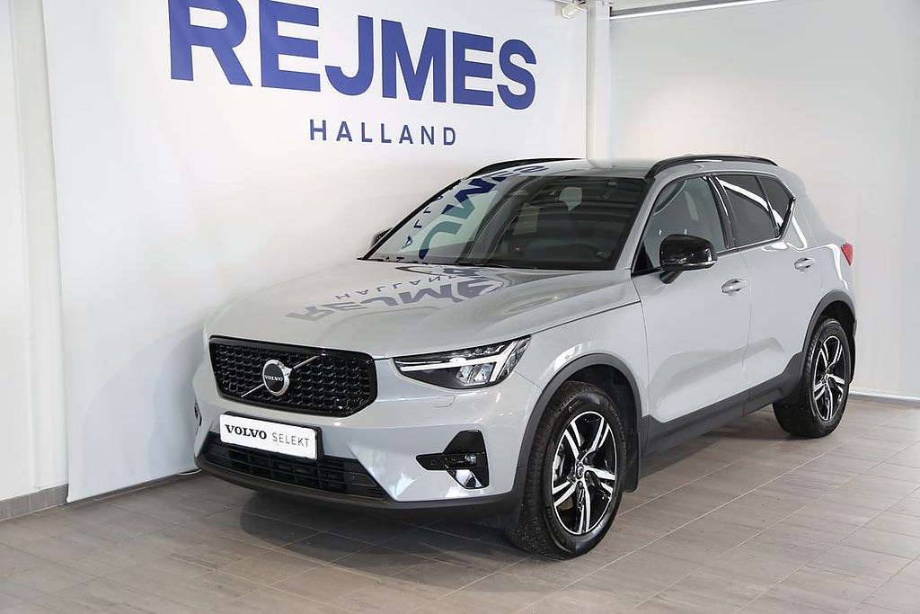 Volvo XC40 B4 FWD Bensin Plus Dark