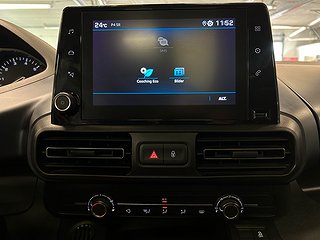 Peugeot Rifter 1.2 e-THP S&V-däck/Drag/M-värmare/Sensorer