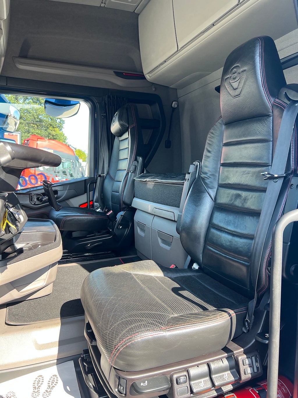 Scania R660 V8 6x2*4 Lastväxlare, ADR, Liftdumper, Euro 6