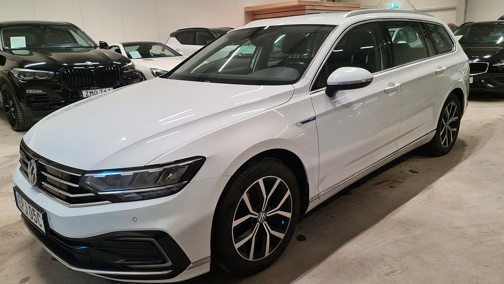 Volkswagen Passat Sportscombi GTE 1.4 TSI GTE *Drag *Värmare 