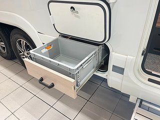 Husbil-integrerad Kabe IMPERIAL 810 LGB 13 av 32