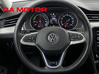 Kombi Volkswagen Passat 15 av 27