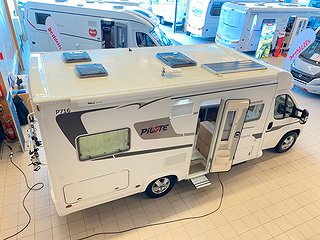 Husbil-halvintegrerad Pilote P 716 6 av 29