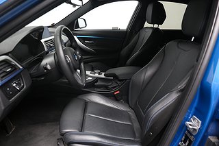 Sedan BMW 330 8 av 17