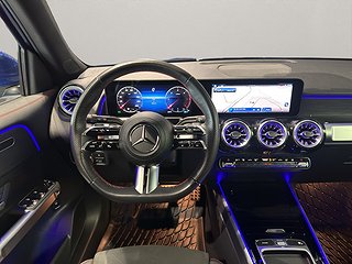 SUV Mercedes-Benz GLB 6 av 14