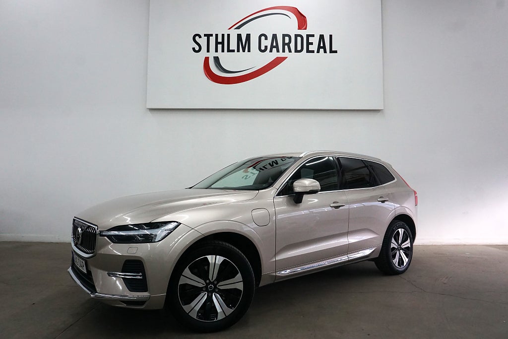Volvo XC60 Recharge T6 AWD 350hk Plus Bright, Panorama Kamera MOMS
