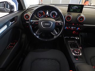 Halvkombi Audi A3 15 av 21