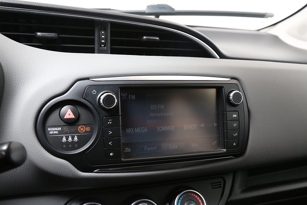Toyota Yaris 1,33 Dual VVT-i Active Edition Feel 5-dörrar 2015