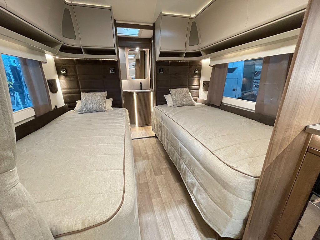 Kabe Imperial 740 CTDL KS / Cinderella / ALDE /  Läder / Lyxvagn / Al - Kabe