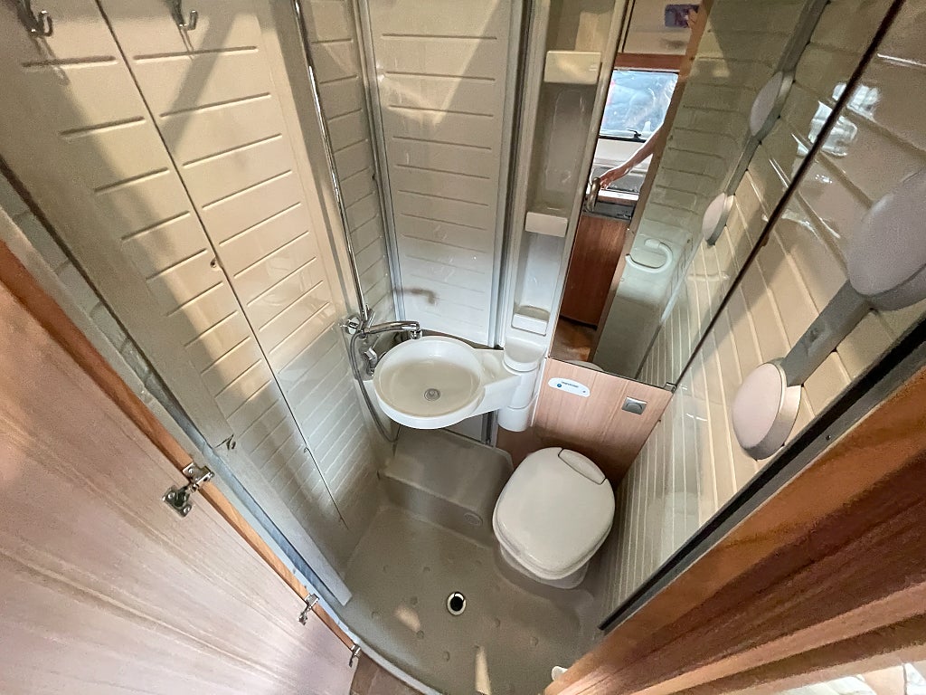 Bürstner Travel Van T 620 /B-körkort/AC bodel/Backkamera/EL-Patron/Fint s - Bürstner