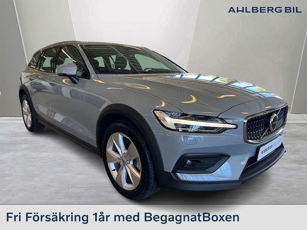 Volvo V60 Cross Country B4 AWD Diesel Core, Klimatpaket, Ljuspaket, Dragkrok Halvautomat