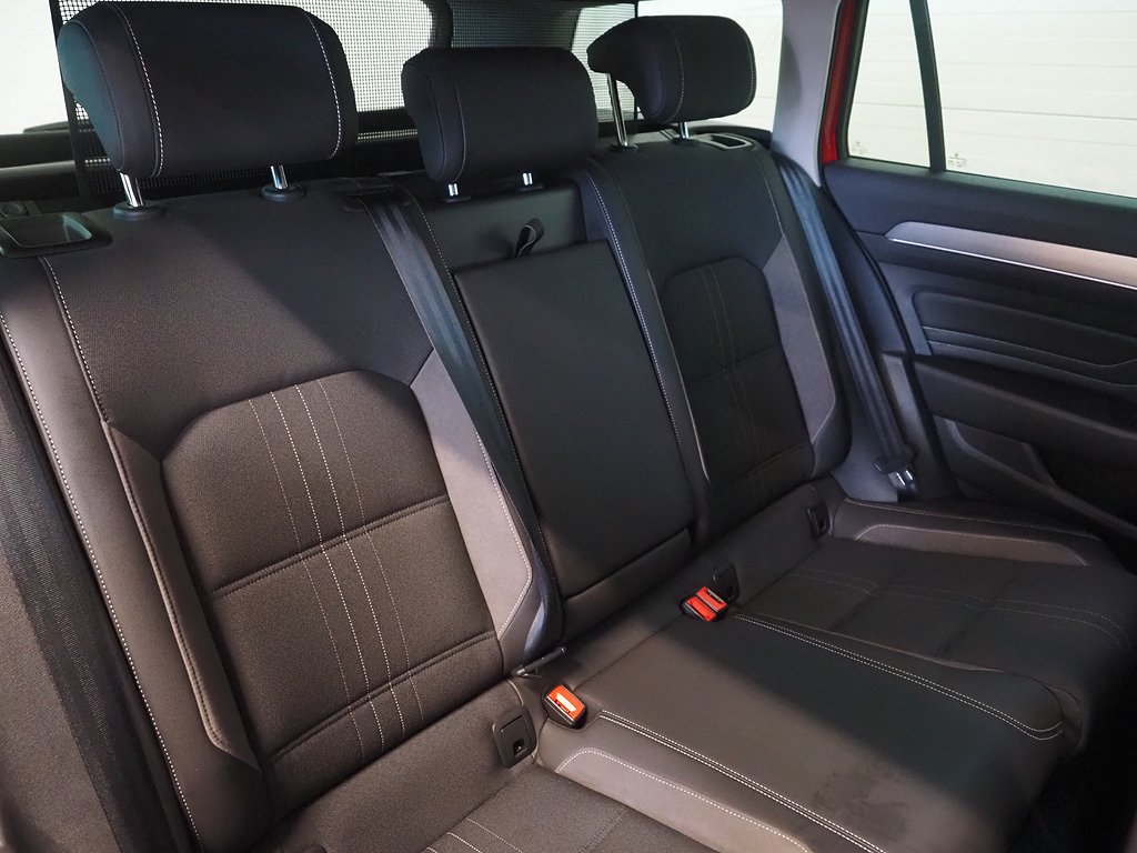 Volkswagen Passat Alltrack TDI 200hk 4M Drag|D-värm|Cockpit 2021