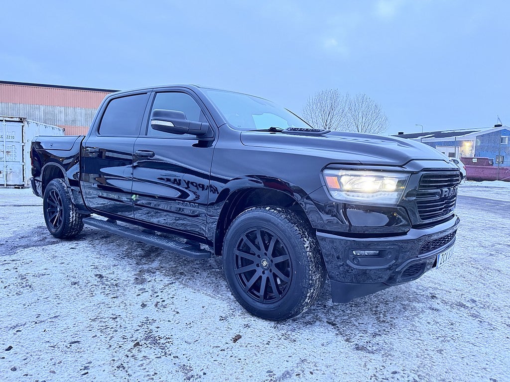 Dodge Ram 1500 Crew Cab 5.7 V8 HEMI Flex Fuel 4x4 TorqueFlite