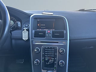 Volvo XC60 D3 AWD Geartronic Drag/M-Värm/ P-Värm/Helskinn/S&V-Däck – bild 11