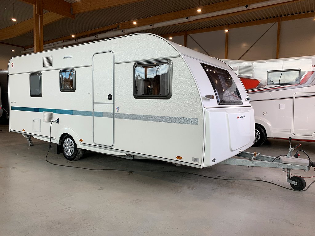 Adria Aviva 563 PT / Barnkammare / 1500kg / 7 bäddar / 3-vån - Adria