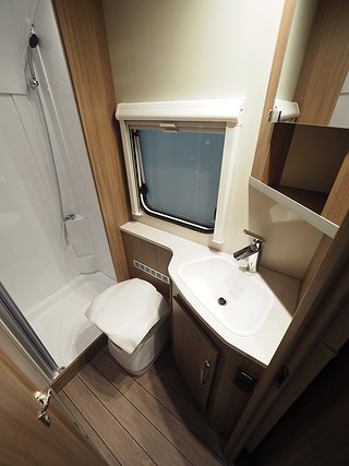 Husvagn, 2-axl Knaus Südwind 650 UDF Scandinavian Selection 8 av 14