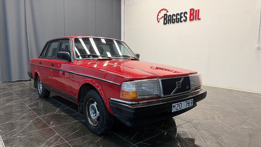 Volvo 240 2.3 Manuell 1 ägare sedan ny | Låga mil