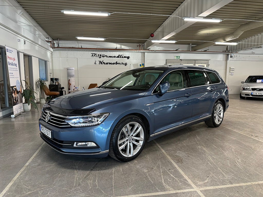 Volkswagen Passat Sportscombi 2.0 TDI 4Motion GTS 240hk Pano Värmare Drag