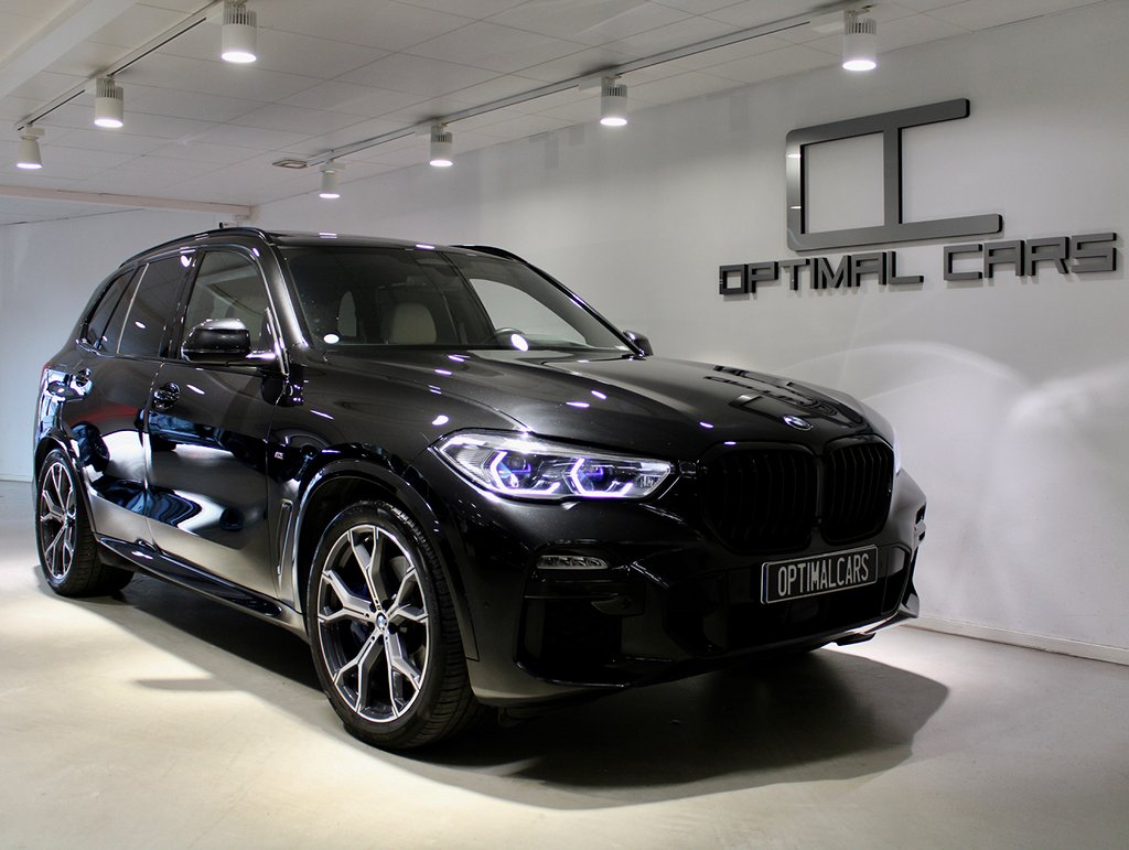 BMW X5 xDrive 45e iPerformance M-SPORT Pano H&K Svensksåld