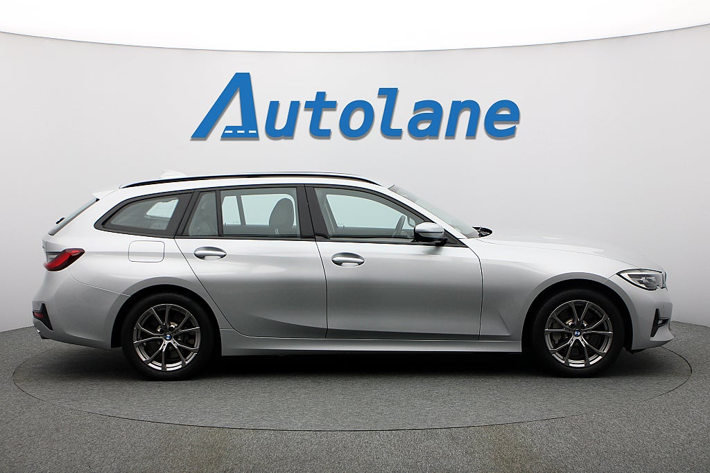 BMW 330e Touring 292hk  Phev Sommarkampanj 4,99% Laddhybrid