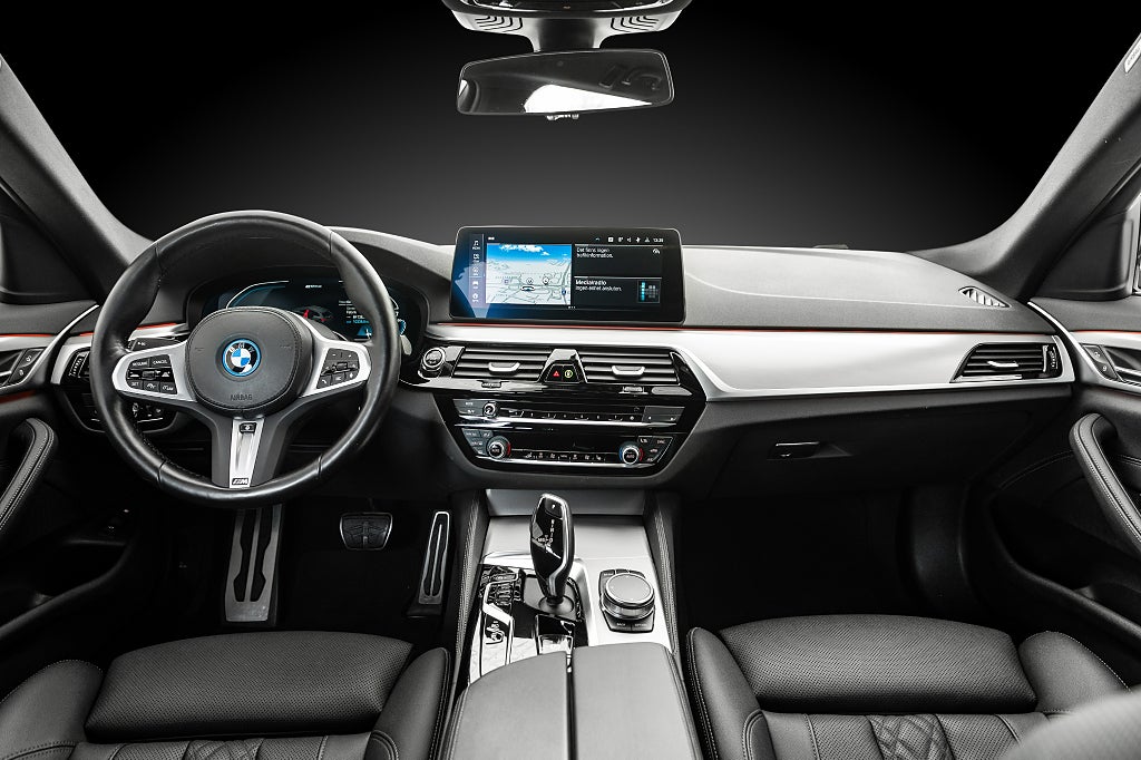 BMW 530e 2023 - miniatyr 8