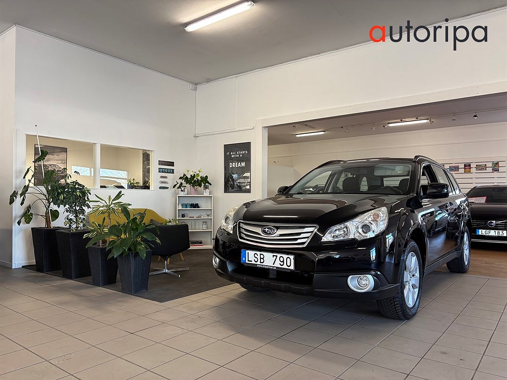 Subaru Outback 2.5 4WD Lineartronic, 167hk Business