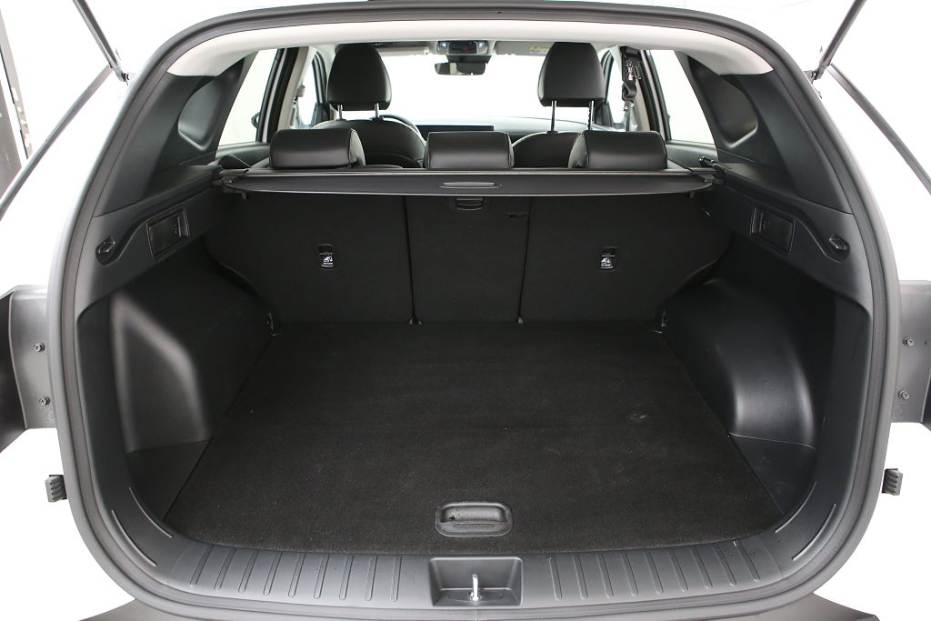 Hyundai Tucson 1.6T MHEV Essential Automat - Vinterhjul & service ingår 2025