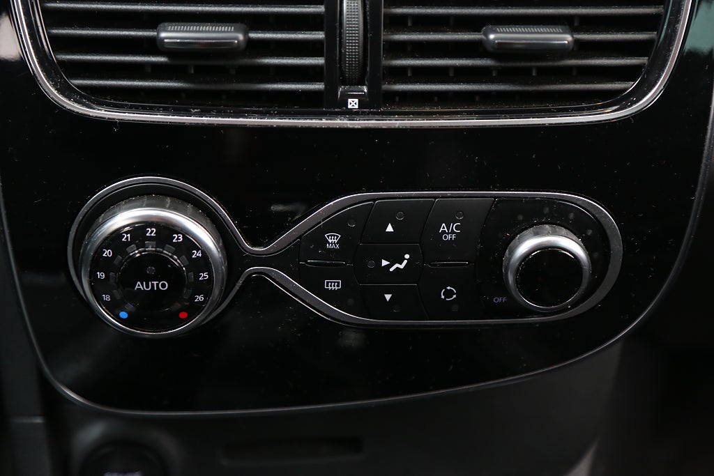 Renault Clio Phll Energy 0,9 TCe 90hk Intens 5-d Navi Stylepaket