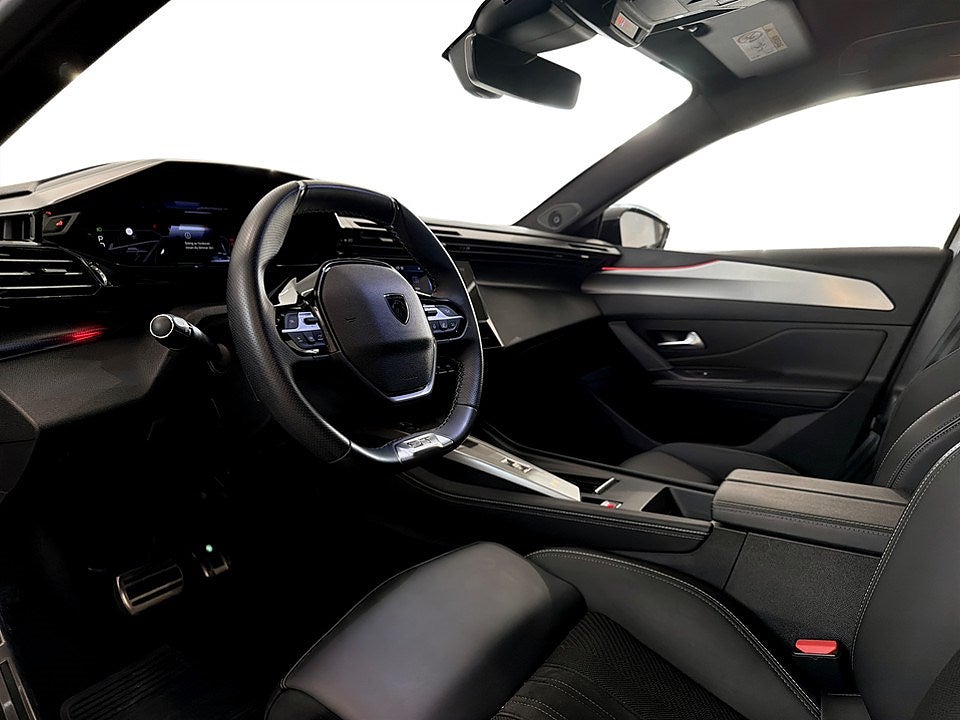 Bild på Peugeot 308 5D GT 1.2 PT 130hk Aut - B-KAMERA,CARPLAY,ELSTOL