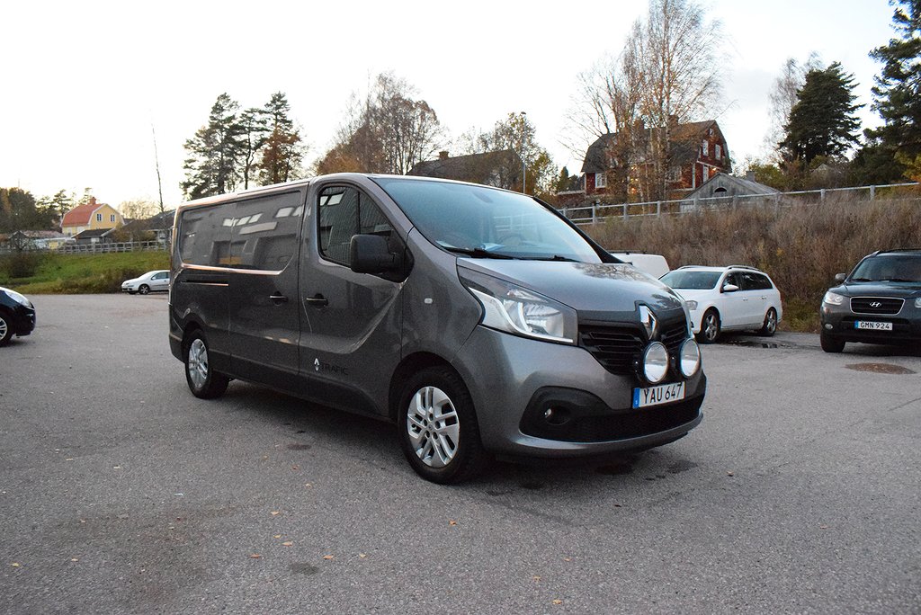 Renault trafic Skåpbil 2.7t 1.6 dCi   Ny Besiktad 