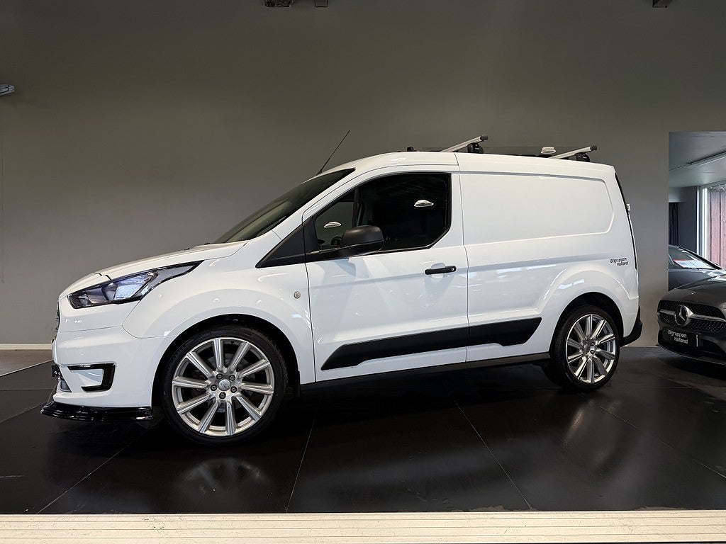 Ford transit Connect 220 Carplay Thule Värm B-Kam 19" Xbb Drag Moms