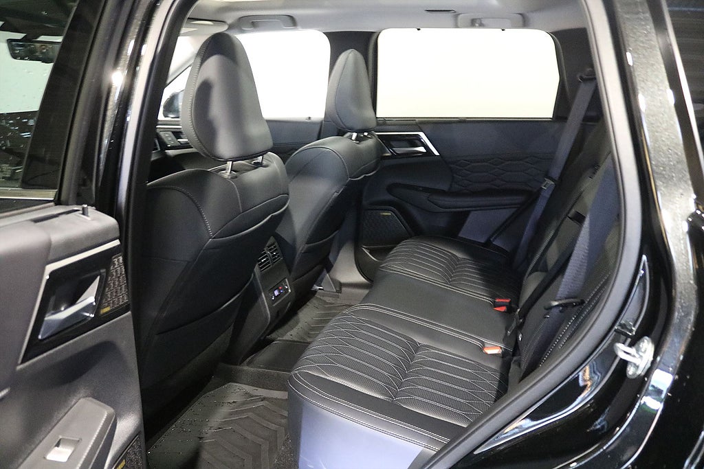 Bild på Mitsubishi Outlander Instyle PHEV Aut 4WD - DEMO