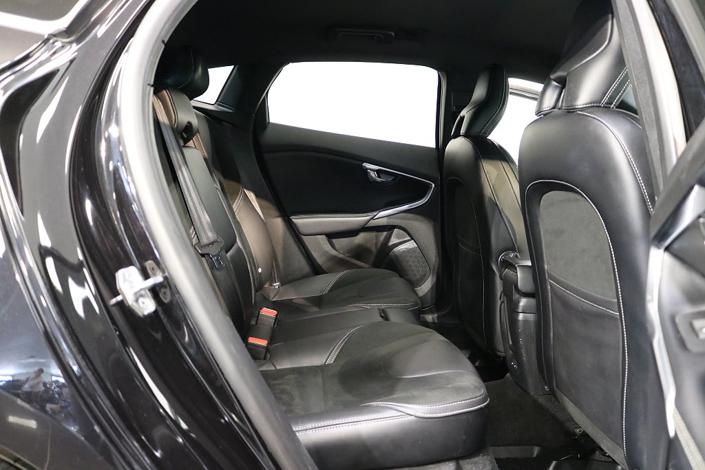 Volvo V40 2018 - miniatyr 15