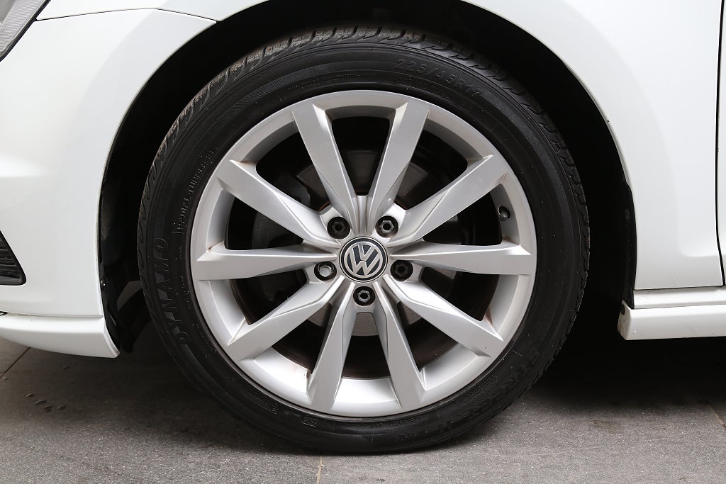 Volkswagen Golf 1,4 TSI 150hk R-line DSG 5-dörrar 2017