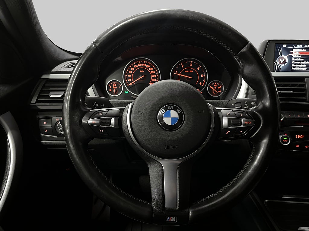 BMW 320d Touring xDrive 184hk Steptronic M Sport "Drag"  – bild 14