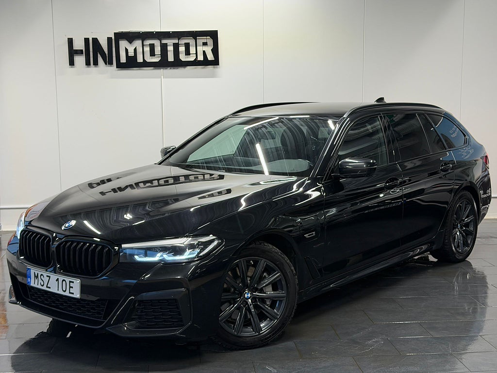 BMW 530e xDrive Touring Aut M Sport |MOMS|NAVI|BKam|Värmare|DRAG